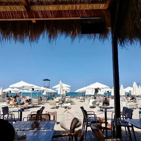 Apartmán With Enchanting Garden *