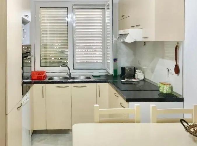 With Enchanting Garden 格勒姆