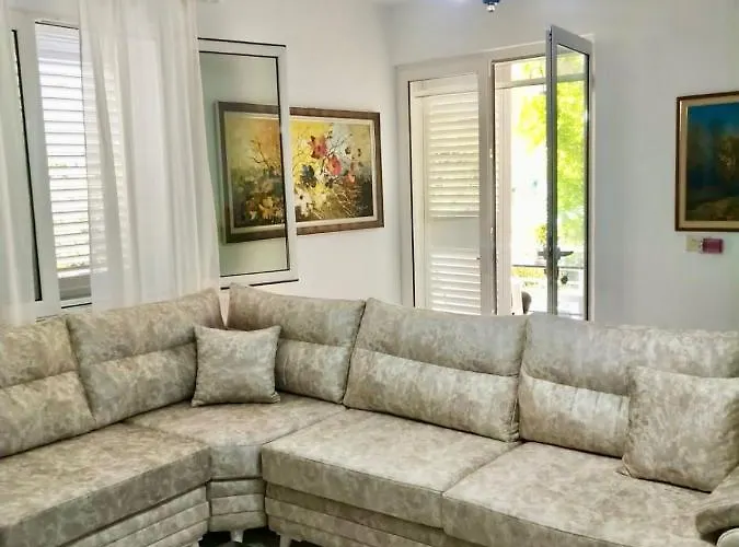 With Enchanting Garden アパート ゴーレム